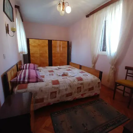 Apartment Spacious 3 Bedroom Ap. - Quiet Center! Stari Grad (Hvar)