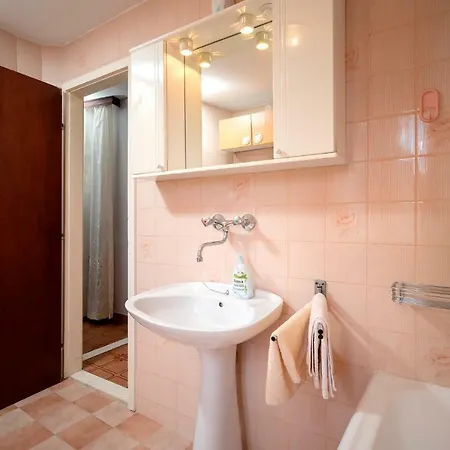 Spacious 3 Bedroom Ap. - Quiet Center! Apartment Stari Grad (Hvar)