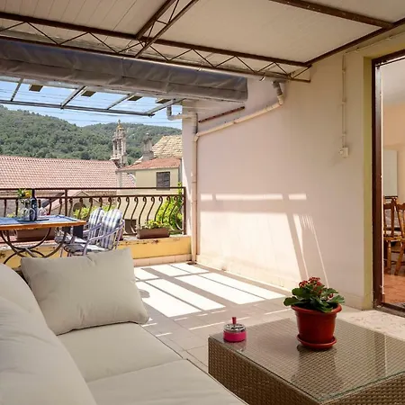 Spacious 3 Bedroom Ap. - Quiet Center! Apartment Stari Grad (Hvar)